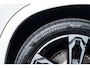 BMW iX1 EDrive 20 M Sport Live Cockpit I Mineralweiss Metallic I Head Up I Led I CarPlay I 360 Camera I M-Sportremmen rood I BTW