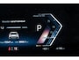 BMW iX1 EDrive 20 M Sport Live Cockpit I Mineralweiss Metallic I Head Up I Led I CarPlay I 360 Camera I M-Sportremmen rood I BTW