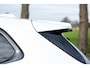 BMW iX1 EDrive 20 M Sport Live Cockpit I Mineralweiss Metallic I Head Up I Led I CarPlay I 360 Camera I M-Sportremmen rood I BTW