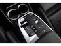 BMW iX1 EDrive 20 M Sport Live Cockpit I Mineralweiss Metallic I Head Up I Led I CarPlay I 360 Camera I M-Sportremmen rood I BTW