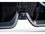 BMW iX1 EDrive 20 M Sport Live Cockpit I Mineralweiss Metallic I Head Up I Led I CarPlay I 360 Camera I M-Sportremmen rood I BTW