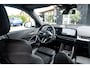 BMW iX1 EDrive 20 M Sport Live Cockpit I Mineralweiss Metallic I Head Up I Led I CarPlay I 360 Camera I M-Sportremmen rood I BTW