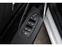 BMW iX1 EDrive 20 M Sport Live Cockpit I Mineralweiss Metallic I Head Up I Led I CarPlay I 360 Camera I M-Sportremmen rood I BTW