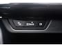 BMW iX1 EDrive 20 M Sport Live Cockpit I Mineralweiss Metallic I Head Up I Led I CarPlay I 360 Camera I M-Sportremmen rood I BTW