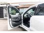 BMW iX1 EDrive 20 M Sport Live Cockpit I Mineralweiss Metallic I Head Up I Led I CarPlay I 360 Camera I M-Sportremmen rood I BTW