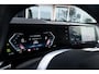 BMW iX1 EDrive 20 M Sport Live Cockpit I Mineralweiss Metallic I Head Up I Led I CarPlay I 360 Camera I M-Sportremmen rood I BTW