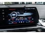 BMW iX1 EDrive 20 M Sport Live Cockpit I Mineralweiss Metallic I Head Up I Led I CarPlay I 360 Camera I M-Sportremmen rood I BTW