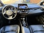 Toyota C-HR / C-HR+ 1.8 Hybrid Bi-Tone Plus / AUTOMAAT / LEER / NAVI / 122dkm! NAP! / 1E EIGENAAR