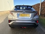 Toyota C-HR / C-HR+ 1.8 Hybrid Bi-Tone Plus / AUTOMAAT / LEER / NAVI / 122dkm! NAP! / 1E EIGENAAR