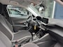 Peugeot 2008 1.2 Turbo 100 PK Active Pack | Navigatie | Apple carplay | Hoge zitpositie | Parkeersensoren | Climate Control | Cruise Control | Lichtmetalen velgen |