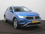 Volkswagen T-Roc 1.0 TSI Life Business Navigatie - Clima - Led verlichting - Camera