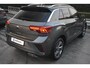 Volkswagen T-Roc 1.5 TSI 150PK DSG R-line | Trekhaak | Achteruitrijcamera | Parkeerhulp V+A | Adaptive Cruise