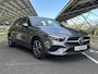 Mercedes-Benz A-klasse 250e Business Solution | Led Koplampen | Dodehoekassistent | Achteruitrijcamera | Apple carplay | Stoelverwarming |