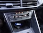 Volkswagen Polo 1.0 TSI Highline Business R Automatische airco, navigatie, stoelverwarming, cruise controle, digitaal instrumenten paneel, navigatie, parkeersensoren voor en achter, sportstoelen, zwarte hemel bekleding, keyless intry,