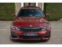 BMW 3-Serie Touring 320i High Executive TREKHAAK | PANO | KUIPSTOELEN | CARBON | ADAPTIVE | MEMORY | LASER