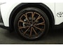 Toyota C-HR / C-HR+ 2.0 Plug-in Hybrid 220 ADG Limited Edition DEMOVOORDEEL! | Copper Pack | 19" Lichtmetalen Velgen | Bi-Tone Kleurstelling | Stoel- & Stuurwielverwarming | Adaptieve Cruise Control |