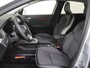 Renault Captur 1.6 E-Tech full hybrid 145Pk Techno | Navigatie | Apple & Android Carplay | Parkeersensoren & Camera | 17'' Velgen | Climate Control | Privacy Glass | Keyless Entry |