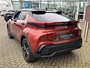 Toyota C-HR / C-HR+ 2.0 PHEV EXECUTIVE MY2026 NIEUW DIRECT LEVERBAAR! BI-TONE 19'' LM-VELGEN JBL-AUDIO STOEL/STUURVERW EL-ACHTERKLEP BLIND SPOT NAVI EL-STOEL KEYLESS