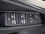 Renault Austral 1.2 E-Tech full hybrid 200Pk Techno | Navigatie | Draadloze Apple & Android Carplay | Parkeersensoren & Camera | Elektrische Achterklep | Ambiance Verlichting | Multi-sense |