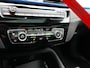 BMW X1 xDrive25e M Sport PHEV 221pk Dealer O.H | Trekhaak Afn. | Panodak | Camera | Sportstoelen & Sportstuur Verwarmd | Hifi Audio | Cruise Control | Sfeerverlichting | Navigatie | DAB | 19"L.M | Plug In Hybrid |