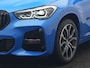 BMW X1 xDrive25e M Sport PHEV 221pk Dealer O.H | Trekhaak Afn. | Panodak | Camera | Sportstoelen & Sportstuur Verwarmd | Hifi Audio | Cruise Control | Sfeerverlichting | Navigatie | DAB | 19"L.M | Plug In Hybrid |