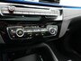 BMW X1 xDrive25e M Sport PHEV 221pk Dealer O.H | Trekhaak Afn. | Panodak | Camera | Sportstoelen & Sportstuur Verwarmd | Hifi Audio | Cruise Control | Sfeerverlichting | Navigatie | DAB | 19"L.M | Plug In Hybrid |