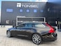 Volvo V90 2.0 T5 Momentum / Automaat / Trekhaak / Leder / Camera / 19" Inch LMV