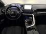 Peugeot 3008 1.2 PureTech Blue Lease Premium Half leder, Camera, Navi, Keyless start, Virtual desk, Cruise control, Lichtmetalen velgen, Apple carplay