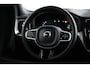 Volvo XC60 Plus Black Edition Recharge Plug-In Hybrid AWD | Panoramadak | 360 Camera | Head-up Display | Harman Kardon | Sportstoelen | Stoel en stuurwielverwarming | BLIS |
