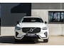 Volvo XC60 2.0 T8 R-Design Luchtvering Pano Trekhaak 19''
