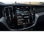 Volvo XC60 2.0 T8 R-Design Luchtvering Pano Trekhaak 19''