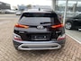 Hyundai Kona 1.6 GDI HEV Fashion edition Navigatie, HUD, parkeersensoren, achteruitrij camera, keyless, draadloze telefoonlader, Apple CarPlay/Android Auto, automaat!
