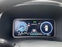Hyundai Kona 1.6 GDI HEV Fashion edition Navigatie, HUD, parkeersensoren, achteruitrij camera, keyless, draadloze telefoonlader, Apple CarPlay/Android Auto, automaat!