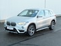 BMW X1 sDrive18i High Executive ✅Leer✅All Season✅Elect. Achterklep✅Navi✅Key-Less✅Cruise✅