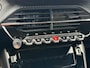Peugeot 2008 GT-Line 1.2 PureTech 130PK Navigatie, Trekhaak, Achteruitrijcamera, Parkeersensoren, Voorruitverwarming
