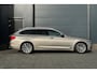 BMW 5-Serie Touring 530d xDrive High Executive PANO KEYLESS COMFORTSTOEL LEER TREKHAAK