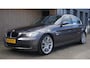 BMW 3-Serie 325i 218pk! E90 Sedan Handgeschakeld Schuif/kanteldak 18inch LM Xenon Clima Navi * 6-Cilinder*