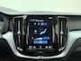 Volvo XC60 T5 252pk Momentum Pro / BLIS / Park assist camera / Pilot assist / Trekhaak / Stoelverwarming / Apple carplay /