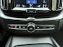 Volvo XC60 T5 252pk Momentum Pro / BLIS / Park assist camera / Pilot assist / Trekhaak / Stoelverwarming / Apple carplay /