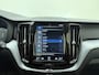 Volvo XC60 T5 252pk Momentum Pro / BLIS / Park assist camera / Pilot assist / Trekhaak / Stoelverwarming / Apple carplay /