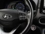 Hyundai Kona Electric EV Premium 64 kWh | SOH 98% | 3-FASE | HUD | ACC | Leder | Warmtepomp | Stoel + Stuurwielverwarming | Stoelventilatie | Camera | Krell Audio | Apple CarPlay Android Auto | 17" | 1e Eig.