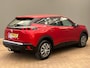 Peugeot 2008 1.2 PureTech Blue Lease Active Trekhaak | Camera | All-Season Banden | Parkeersensoren Achter | Cruise | Stoelverwarming | Carplay | Achteruitrijcamera | Cruise control | DAB ontvanger