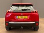 Peugeot 2008 1.2 PureTech Blue Lease Active Trekhaak | Camera | All-Season Banden | Parkeersensoren Achter | Cruise | Stoelverwarming | Carplay | Achteruitrijcamera | Cruise control | DAB ontvanger