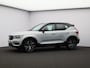 Volvo XC40 T4 211PK Recharge R-Design / 20" / Adaptieve Full Led / Voorruitverwarming / Harman Kardon / Stuur + Stoelverwarming / Keyless / Elektrische Achterklep /