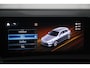 Mercedes-Benz A-klasse 180 AMG Night Pakket Automaat Panoramadak Sfeerverlichting Keyless Half Leder Full LED 18 inch Widescreen Navigatie Camera Stoelverwarming