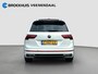 Volkswagen Tiguan 1.5 TSI R-Line Business+ | Pano | Adap. Cruise Control | H&K Audio | Stuur Verwarming | Camera | Trekhaak | | Achteruitrijcamera | Cruise control adaptief met Stop&Go | Elektrisch glazen panorama-dak