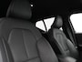 Volvo XC40 T5 Recharge R-Design PHEV 263pk Dealer O.H. | Trekhaak Af Fabriek | Adaptive Cruise | Harman / Kardon | 360 Camera | Lederen Sportstoelen Memory & Verwarmd | Apple Carplay | Stuur Verwarmd | Keyless | Blis | Navigatie | DAB | Plug In Hybrid