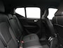 Volvo XC40 T5 Recharge R-Design PHEV 263pk Dealer O.H. | Trekhaak Af Fabriek | Adaptive Cruise | Harman / Kardon | 360 Camera | Lederen Sportstoelen Memory & Verwarmd | Apple Carplay | Stuur Verwarmd | Keyless | Blis | Navigatie | DAB | Plug In Hybrid