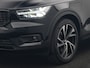 Volvo XC40 T5 Recharge R-Design PHEV 263pk Dealer O.H. | Trekhaak Af Fabriek | Adaptive Cruise | Harman / Kardon | 360 Camera | Lederen Sportstoelen Memory & Verwarmd | Apple Carplay | Stuur Verwarmd | Keyless | Blis | Navigatie | DAB | Plug In Hybrid