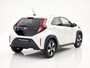 Toyota Aygo X Hybrid 115 play | Comfort Pack & Active Pack | Achteruitrijcamera | Apple Carplay/Android Auto | Voorstoelen verwarmd | Carkit | DAB | LED |